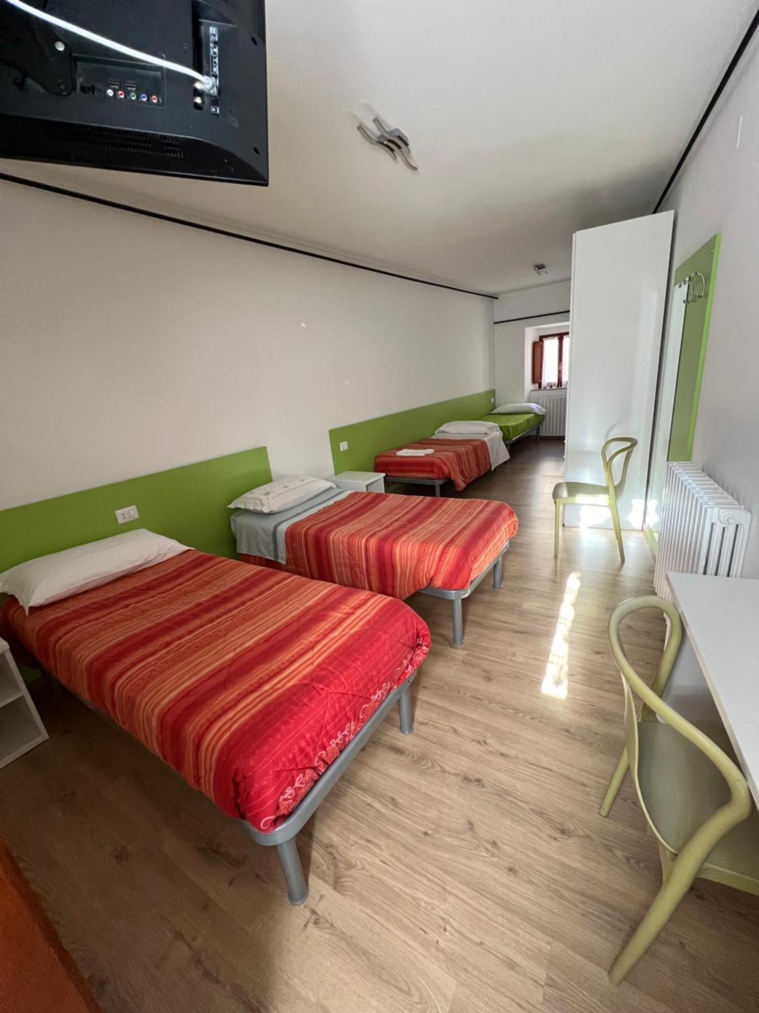 Guerrin Meschino Hotel Montemonaco Ngoại thất bức ảnh